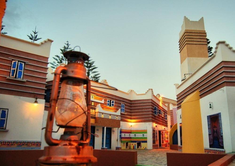 قرية المفتاحة — جداريات ومعارض